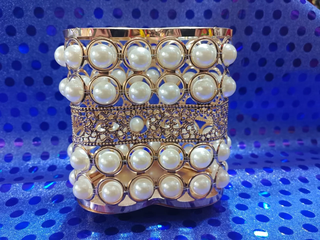 Decorative  Pearl Stone Crystal Makeup Brushes Storage Holder