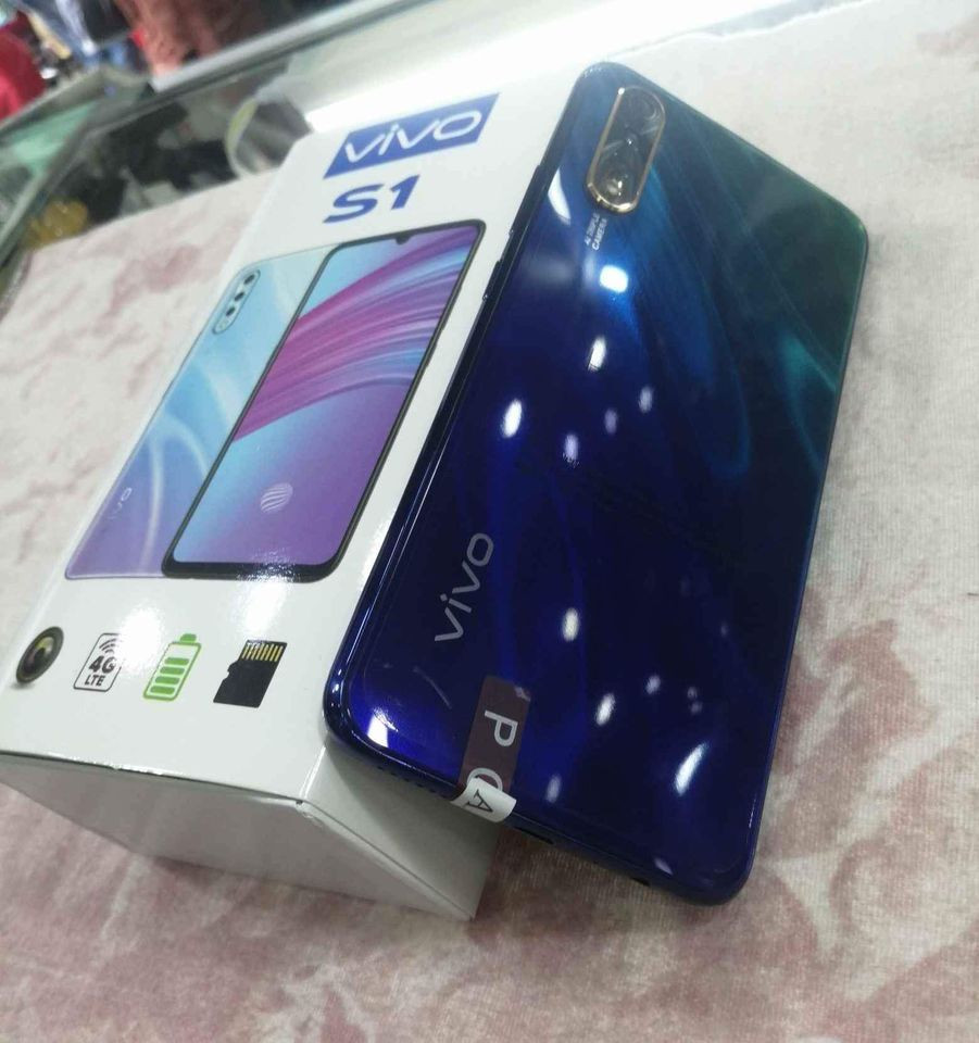 Vivo S1
