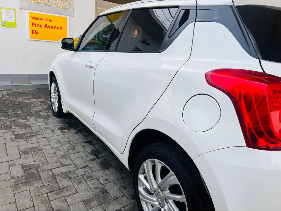 Suzuki Swift 2022 Bumper to bumper geniune first owner