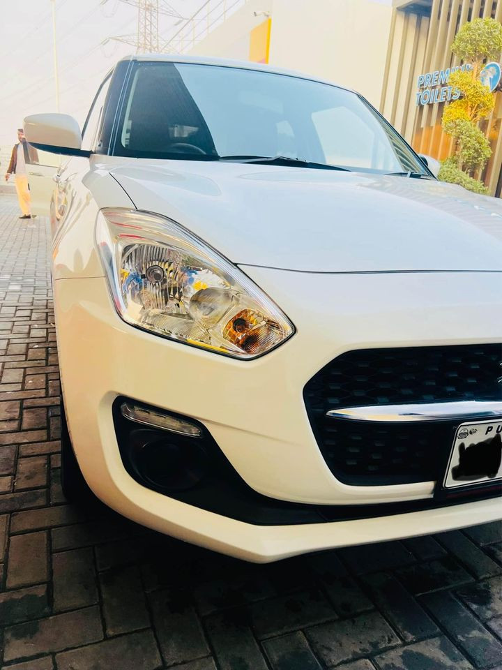 Suzuki Swift 2022 Bumper to bumper geniune first owner